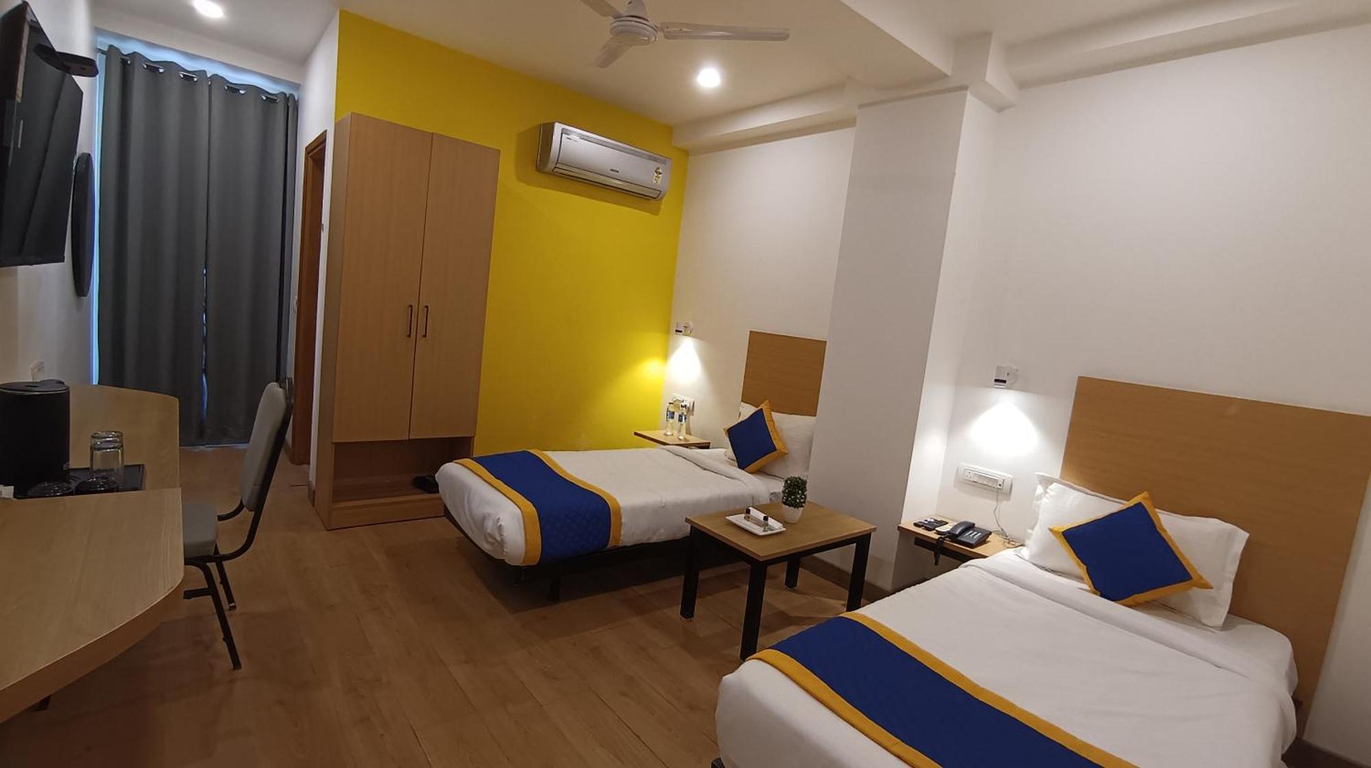 Aamantran Residency Hotel, Sohna Road, Sector 49, Gurugram Gurgaon Eksteriør billede