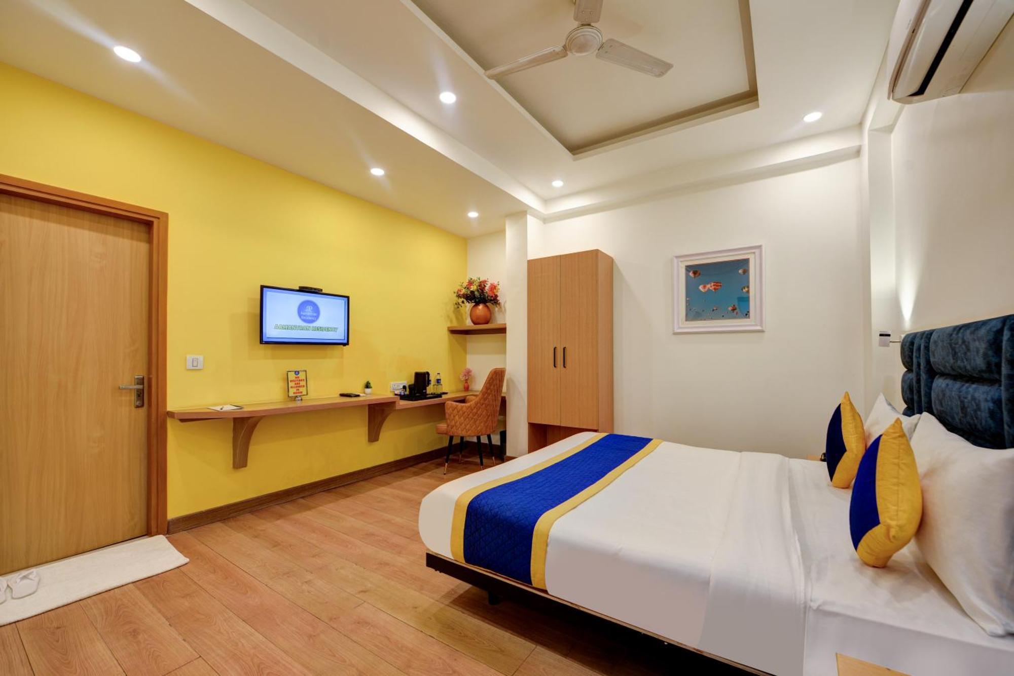 Aamantran Residency Hotel, Sohna Road, Sector 49, Gurugram Gurgaon Eksteriør billede