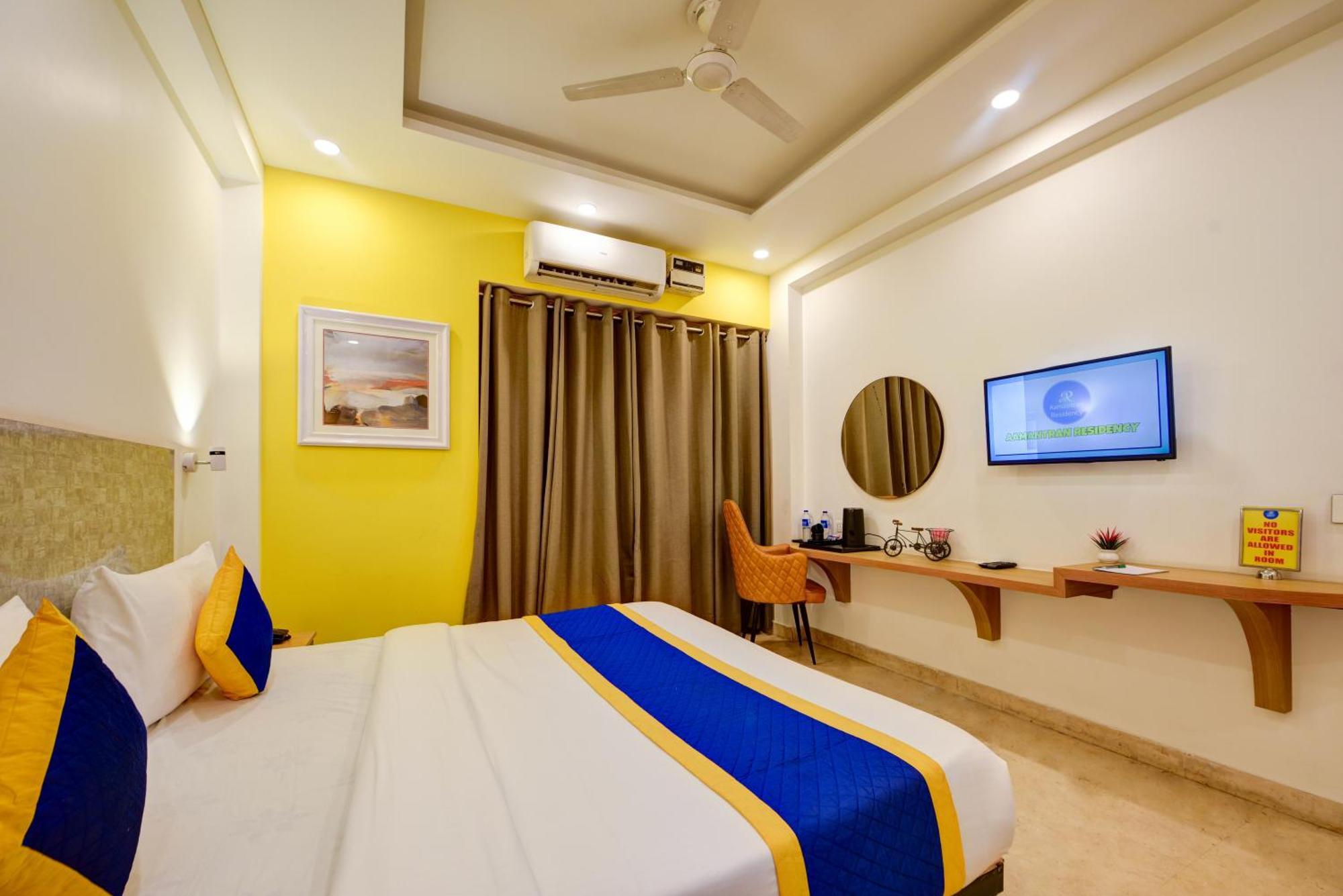 Aamantran Residency Hotel, Sohna Road, Sector 49, Gurugram Gurgaon Eksteriør billede